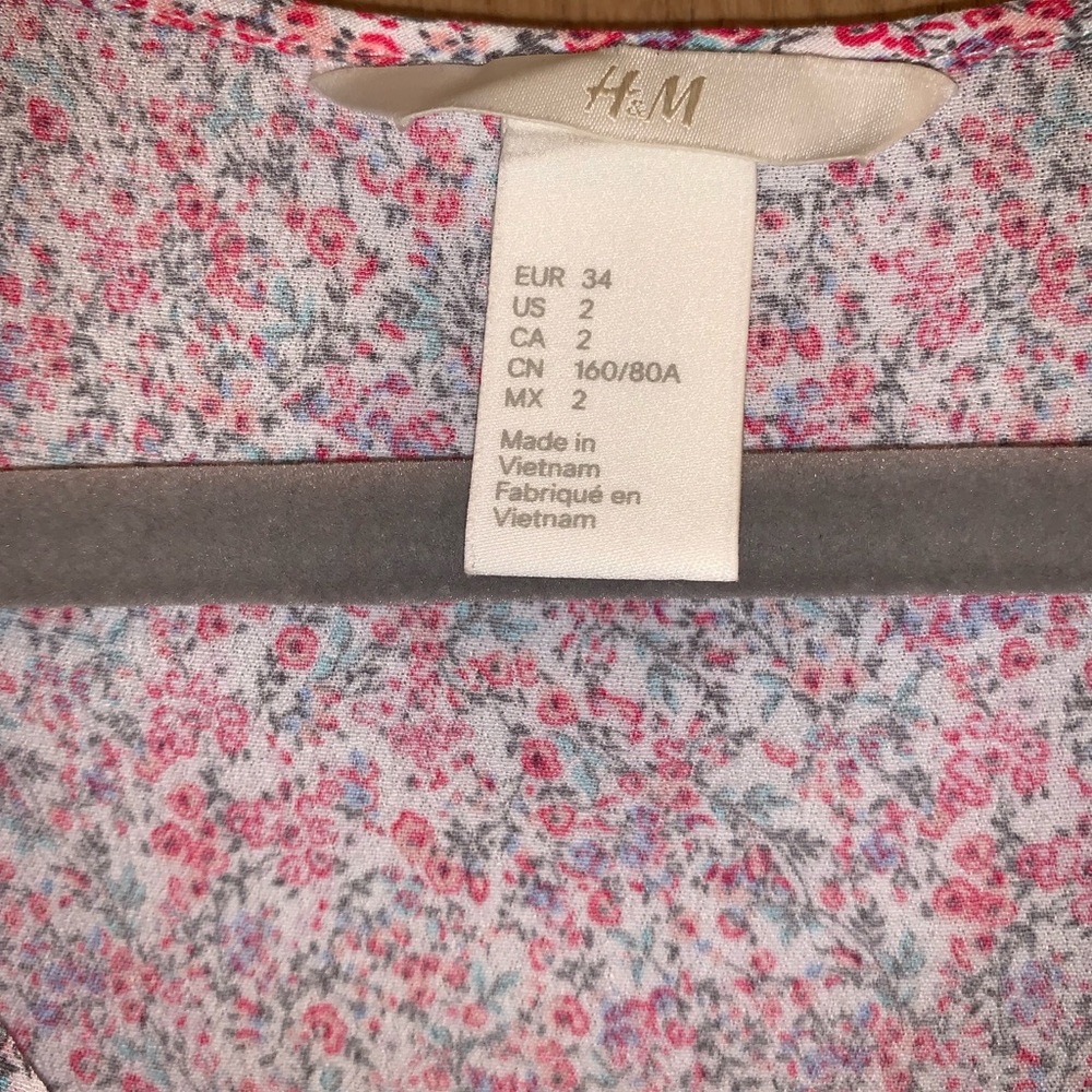 H&M top - Picture 3 of 5